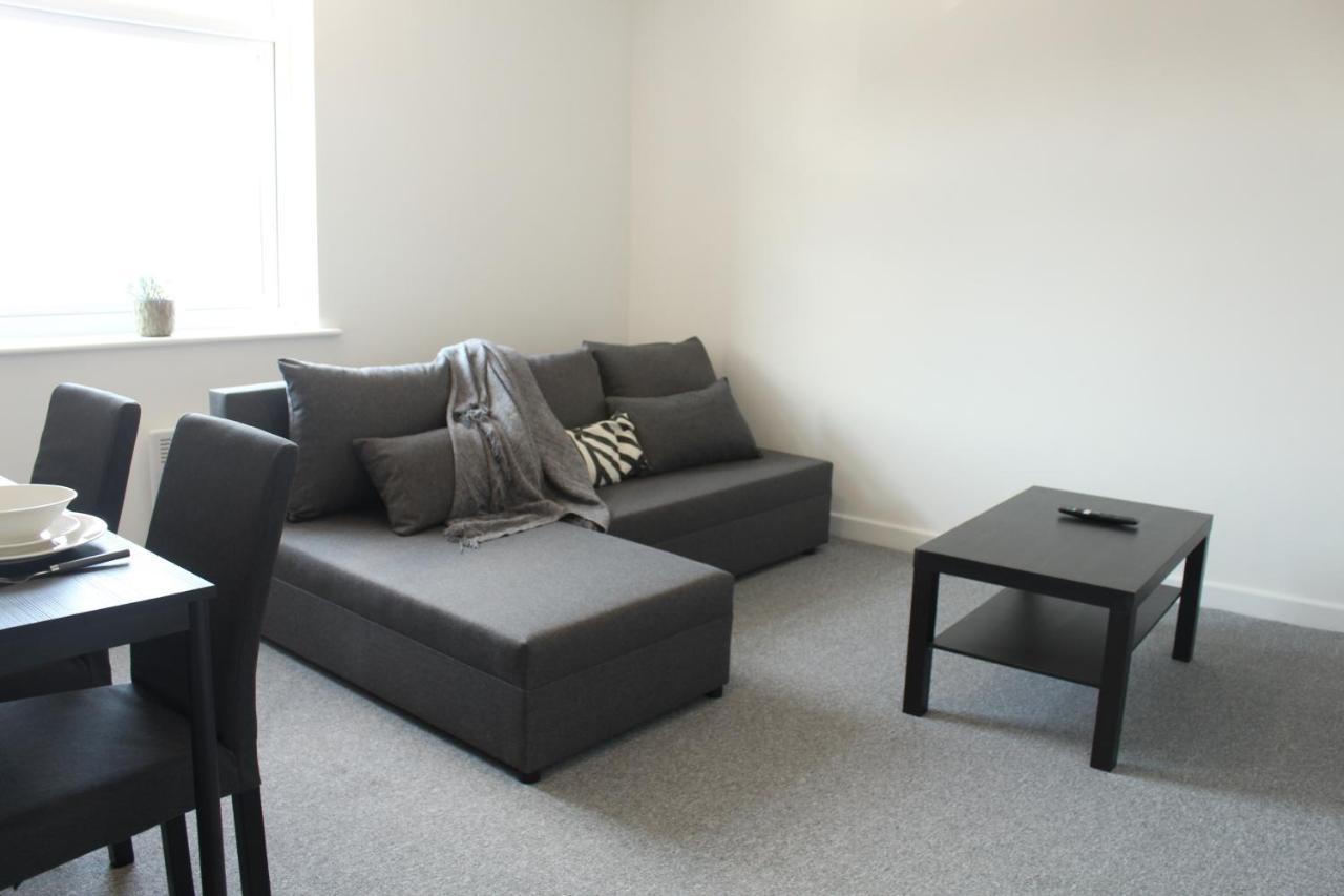 Spacious & Pet-Friendly 1Br Apt In Heywood Apartment Екстериор снимка