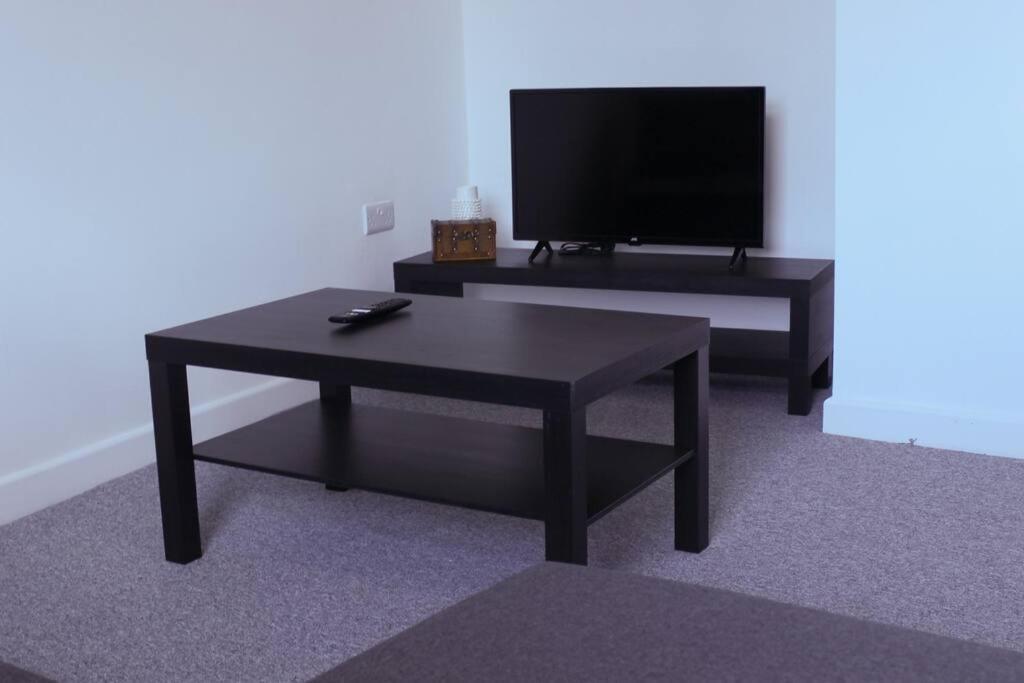 Spacious & Pet-Friendly 1Br Apt In Heywood Apartment Екстериор снимка